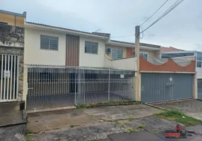 Foto 1 de Sobrado com 3 Quartos para alugar, 137m² em Fazendinha, Curitiba