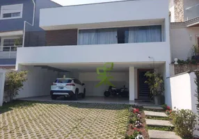 Foto 1 de Casa de Condomínio com 3 Quartos à venda, 299m² em Jardim Monte Alegre, Taboão da Serra