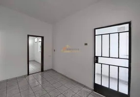 Foto 1 de Casa com 3 Quartos para alugar, 68m² em Centro, Divinópolis
