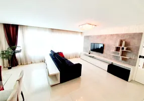 Foto 1 de Apartamento com 3 Quartos à venda, 106m² em Centro, Balneário Camboriú
