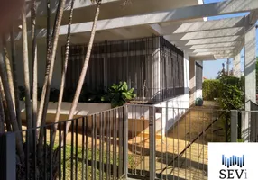Foto 1 de Casa com 4 Quartos para venda ou aluguel, 400m² em Planalto Paulista, São Paulo
