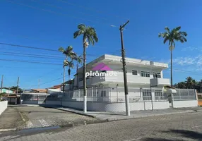Foto 1 de Prédio Comercial com 13 Quartos para venda ou aluguel, 1000m² em Praia Das Palmeiras, Caraguatatuba