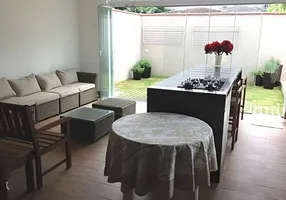 Foto 1 de Casa com 3 Quartos à venda, 160m² em Jardim São Luís, Santana de Parnaíba