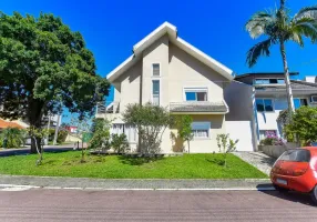 Foto 1 de Casa com 3 Quartos à venda, 178m² em Uberaba, Curitiba