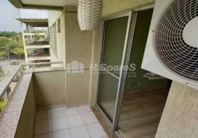 Foto 1 de Apartamento com 2 Quartos à venda, 70m² em Jardim Sulacap, Rio de Janeiro