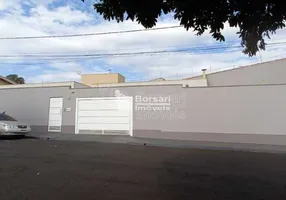 Foto 1 de Casa com 3 Quartos à venda, 169m² em Vila Suconasa, Araraquara