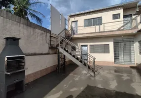 Foto 1 de Casa com 5 Quartos à venda, 109m² em Vila Santana, Araraquara