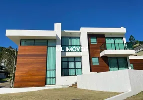 Foto 1 de Casa com 4 Quartos à venda, 267m² em Imboassica, Macaé