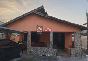 Foto 1 de Casa com 3 Quartos para alugar, 166m² em Centro, Caraguatatuba