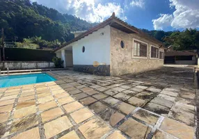 Foto 1 de Casa com 3 Quartos à venda, 800m² em Taumaturgo, Teresópolis