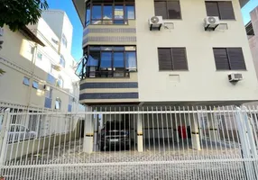 Foto 1 de Apartamento com 2 Quartos à venda, 65m² em Jurerê, Florianópolis