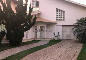 Foto 1 de Casa com 5 Quartos para alugar, 410m² em Tucano, Londrina