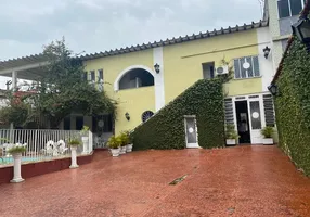 Foto 1 de Casa com 14 Quartos à venda, 720m² em Juscelino, Mesquita