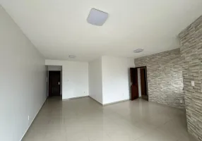 Foto 1 de Apartamento com 3 Quartos à venda, 90m² em Ipase, São Luís