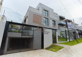 Foto 1 de Sobrado com 3 Quartos à venda, 210m² em Mossunguê, Curitiba