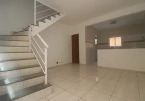 Foto 1 de Casa de Condomínio com 2 Quartos à venda, 69m² em Aviação, Praia Grande