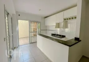 Foto 1 de Casa com 5 Quartos à venda, 230m² em Água Rasa, São Paulo