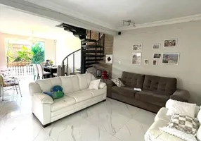 Foto 1 de Casa de Condomínio com 4 Quartos à venda, 220m² em Curió-utinga, Belém