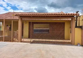 Foto 1 de Casa com 5 Quartos à venda, 400m² em Tarumã, Viamão