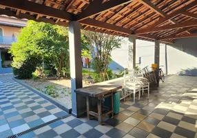 Foto 1 de Casa com 3 Quartos à venda, 218m² em Jardim Santa Maria, Jacareí