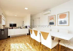 Foto 1 de Apartamento com 3 Quartos à venda, 130m² em Pacaembu, São Paulo