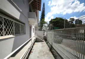 Foto 1 de Casa com 4 Quartos para venda ou aluguel, 150m² em Campo Belo, São Paulo