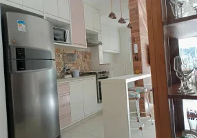 Foto 1 de Apartamento com 2 Quartos à venda, 57m² em Praia das Toninhas, Ubatuba