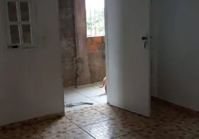 Foto 1 de Casa com 2 Quartos para alugar, 80m² em Jardim Sao Sebastiao, São Paulo