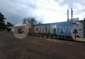 Foto 1 de Lote/Terreno à venda, 750m² em Jardim Karaíba, Uberlândia