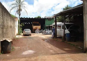 Foto 1 de Galpão/Depósito/Armazém à venda, 468m² em Minas Gerais, Uberlândia