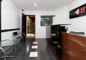 Foto 1 de Sobrado com 4 Quartos para venda ou aluguel, 350m² em Sumaré, São Paulo
