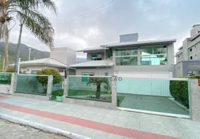 Foto 1 de Casa com 4 Quartos à venda, 450m² em Praia de Fora, Palhoça