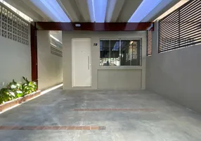 Foto 1 de Casa com 2 Quartos à venda, 92m² em Chácara Santo Antônio, São Paulo