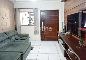 Foto 1 de Casa com 3 Quartos à venda, 158m² em Jardim Europa, Uberlândia