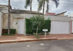 Foto 1 de Casa com 3 Quartos à venda, 179m² em Jardim Botânico, Uberlândia