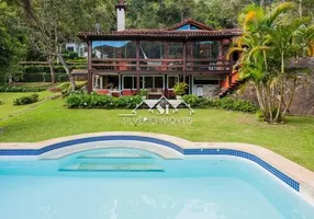 Foto 1 de Casa com 4 Quartos para venda ou aluguel, 440m² em Fazenda Inglesa, Petrópolis