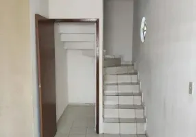 Foto 1 de Apartamento com 3 Quartos à venda, 200m² em Plataforma, Salvador