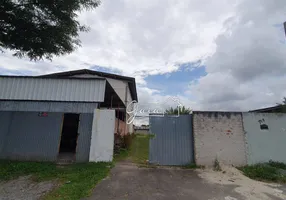 Foto 1 de Galpão/Depósito/Armazém à venda, 230m² em Guatupe, São José dos Pinhais