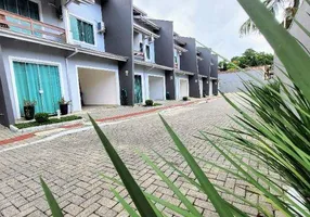 Foto 1 de Casa de Condomínio com 3 Quartos à venda, 121m² em Floresta, Joinville