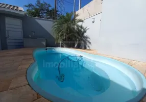 Foto 1 de Casa com 2 Quartos à venda, 88m² em Jardim das Paineiras , Jaú