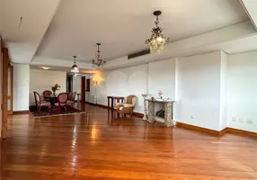 Foto 1 de Apartamento com 3 Quartos para alugar, 201m² em Auxiliadora, Porto Alegre