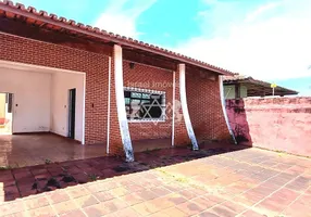 Foto 1 de Casa com 2 Quartos à venda, 170m² em Praia Das Palmeiras, Caraguatatuba