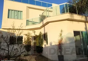 Foto 1 de Casa com 3 Quartos à venda, 210m² em Jardim Bela Vista, Rio das Ostras