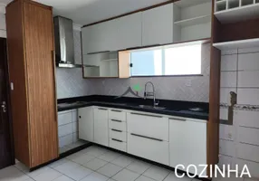 Foto 1 de Apartamento com 2 Quartos à venda, 91m² em Itapuã, Salvador