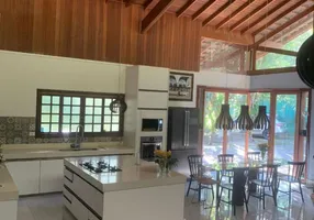 Foto 1 de Casa de Condomínio com 4 Quartos à venda, 370m² em Condomínio Iolanda, Taboão da Serra