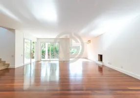 Foto 1 de Casa com 4 Quartos à venda, 710m² em Jardim Petrópolis, São Paulo