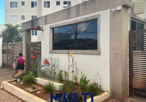 Foto 1 de Apartamento com 2 Quartos à venda, 43m² em Parque Esplanada I, Valparaíso de Goiás