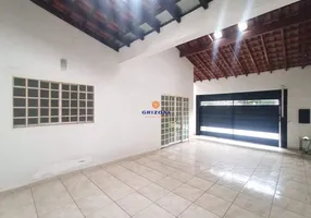 Foto 1 de Casa com 3 Quartos à venda, 250m² em Jardim Eugênia, Bauru