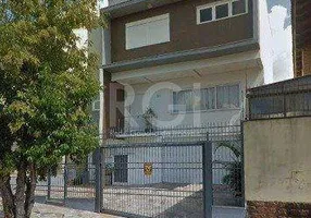 Foto 1 de Casa com 3 Quartos para venda ou aluguel, 331m² em Jardim Itú Sabará, Porto Alegre