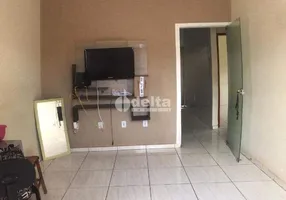 Foto 1 de Casa com 3 Quartos à venda, 100m² em Jardim Europa, Uberlândia